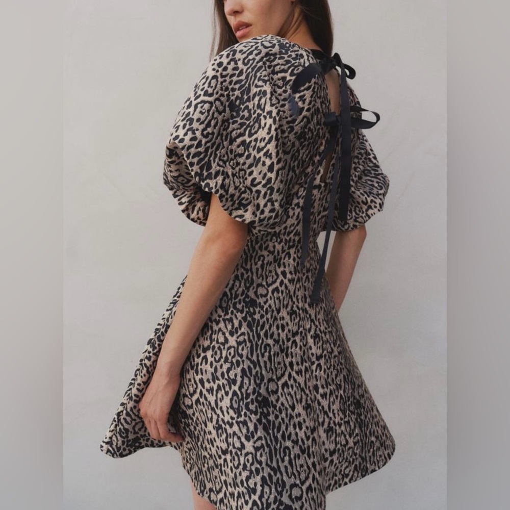 H&M BUBBLE SLEEVES LEOPARD PRINT DRESS